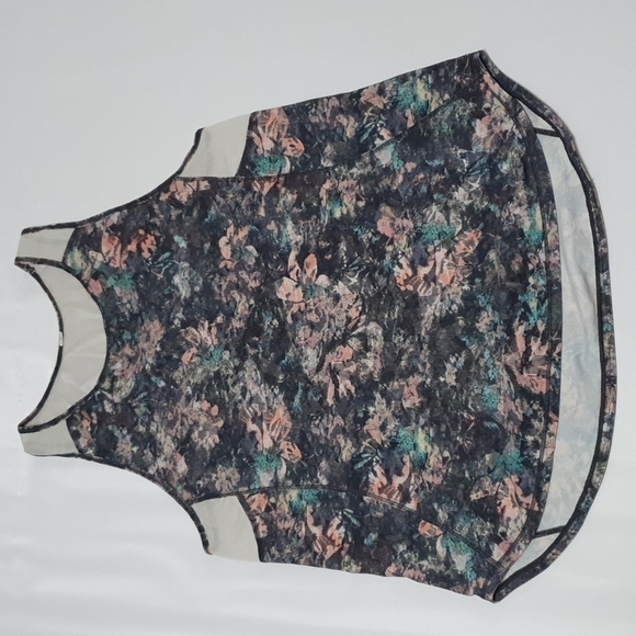 Lululemon Floral Mesh SculpTank Top - Picture 5 of 8